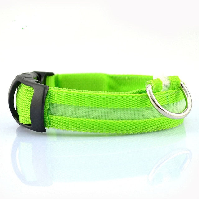 Nylon LED Pet dog Collar,Night Safety Flashing Glow In The Dark Dog Leash,Dogs Luminous Fluorescent Collars Pet Supplies